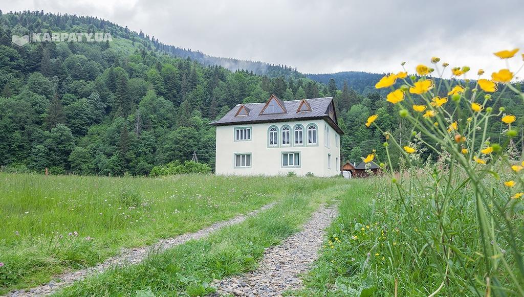 Schedryk Hotel Mykulychyn Exterior photo